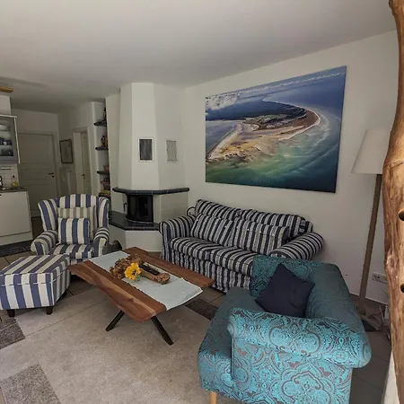 Holl Doerch アパート *