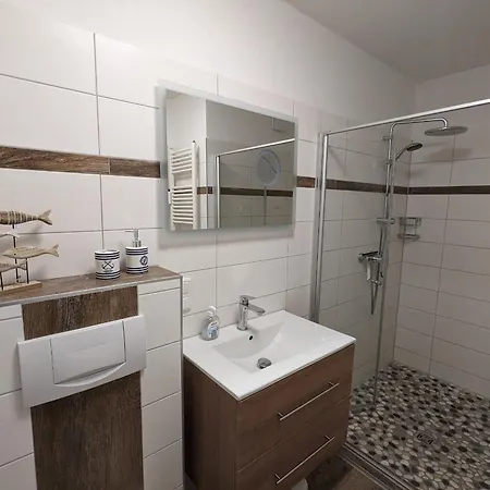 アパート Holl Doerch ボルン